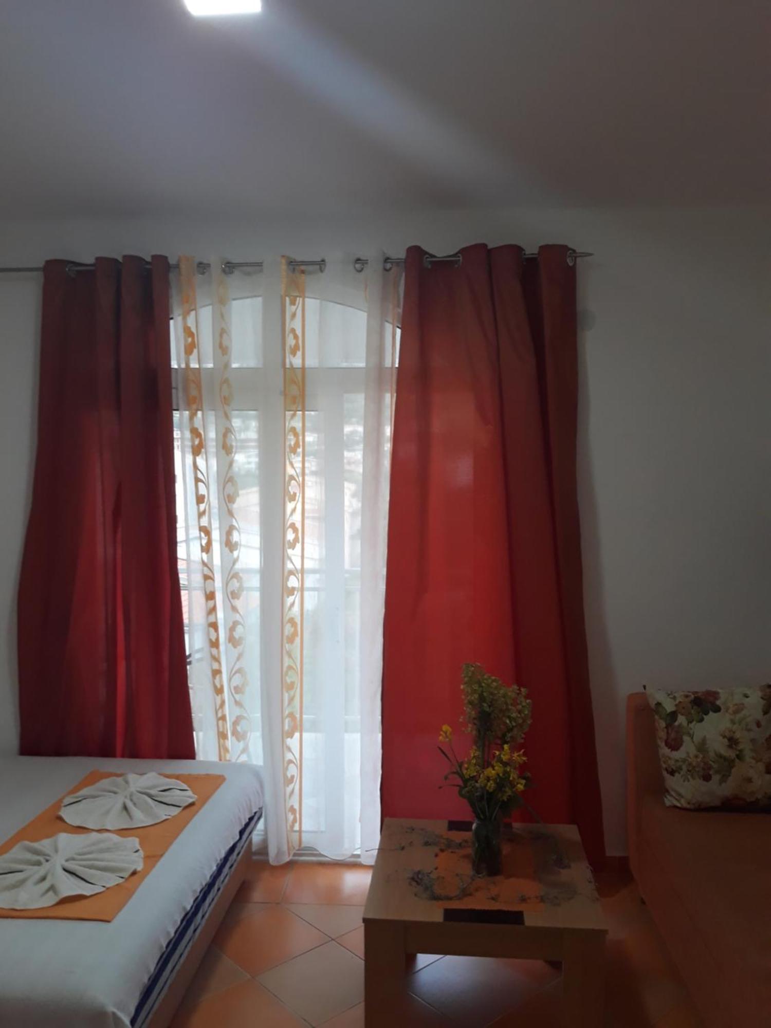 Apartments Aza Dobra Voda Kamer foto